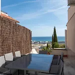Serenity Climate Pool & Panoramic Sea Views ヴィラ *