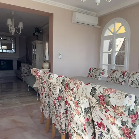 Serenity Climate Pool & Panoramic Sea Views *
