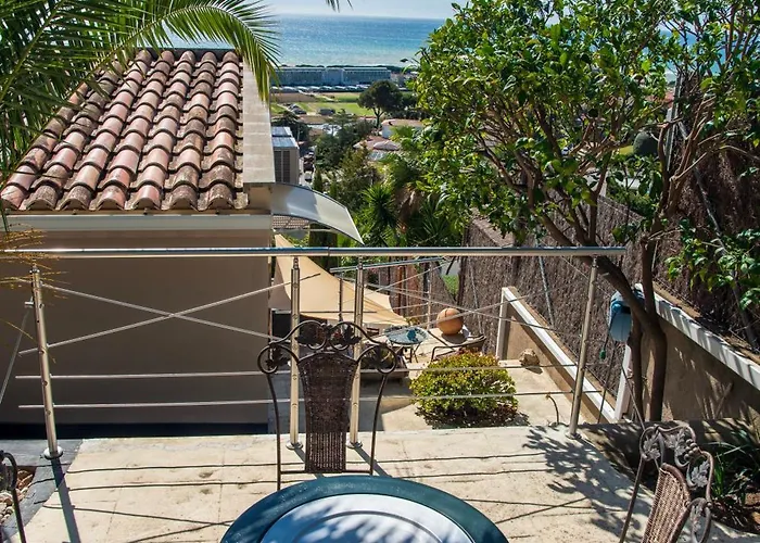 Villa Serenity Climate Pool & Panoramic Sea Views