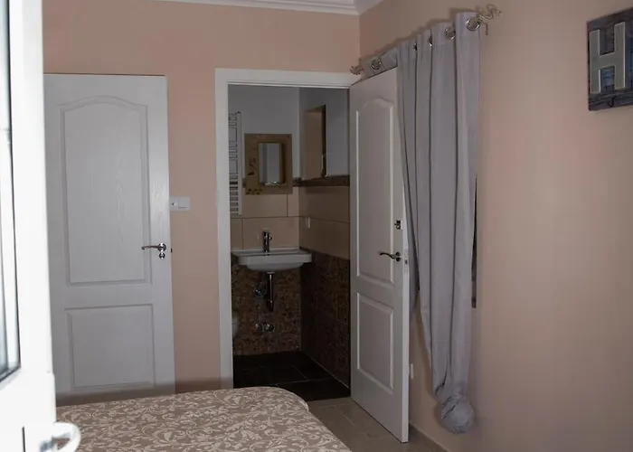 Serenity Climate Pool & Panoramic Sea Views *