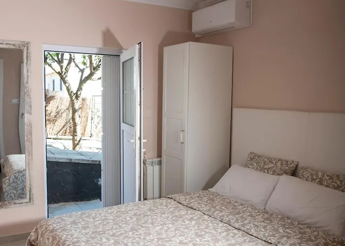 Serenity Climate Pool & Panoramic Sea Views Villa