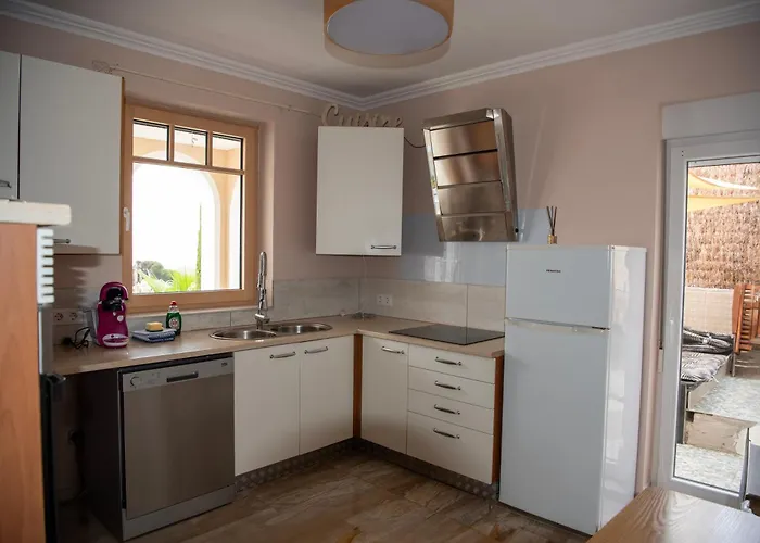 Villa Serenity Climate Pool & Panoramic Sea Views *