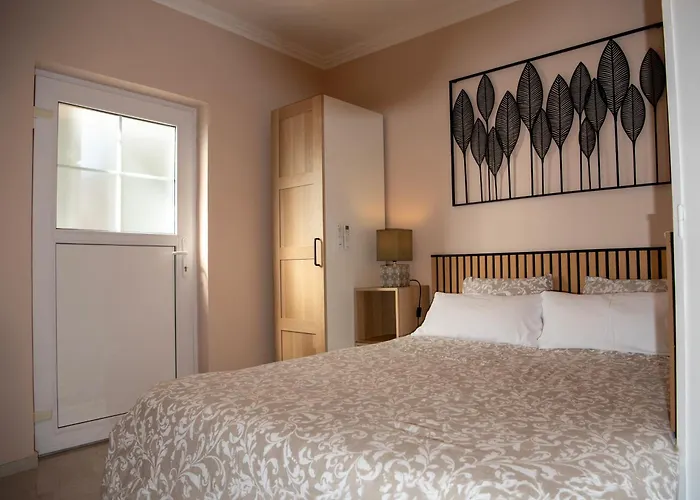 Serenity Climate Pool & Panoramic Sea Views *