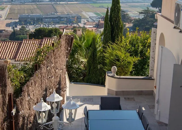 Villa Serenity Climate Pool & Panoramic Sea Views